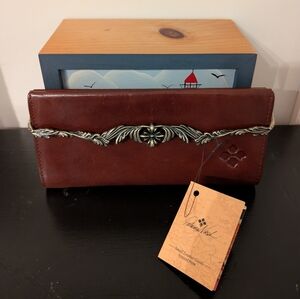 Patricia Nash Loxley Wallet. NWT.